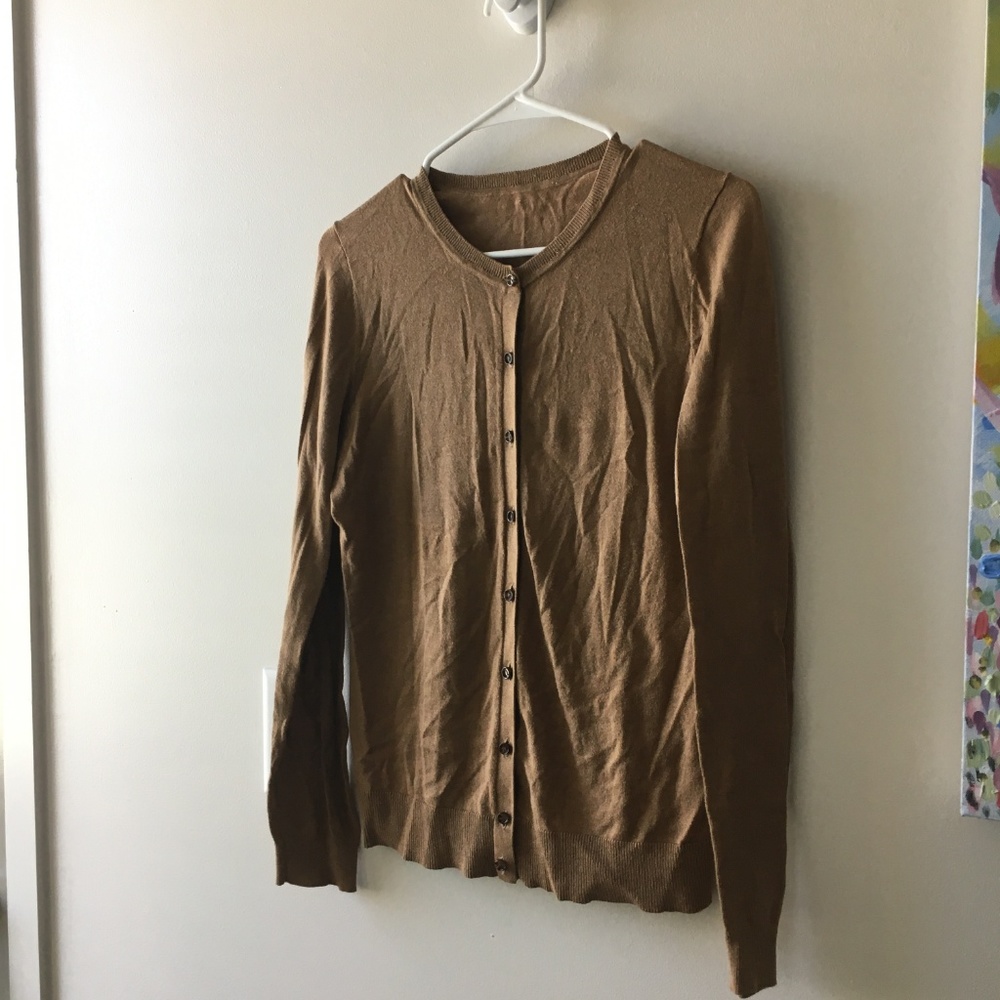 Tortoise Button Cardigan - Picture 4 of 4